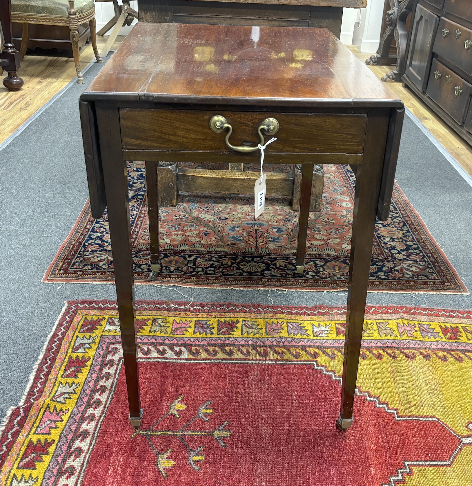 A George III mahogany Pembroke table, width 49cm, depth 70cm, height 71cm